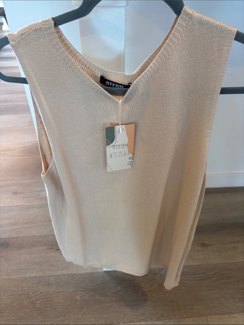 BTFBM Women's Sleeveless V-Neck Knit Tank Top - Beige